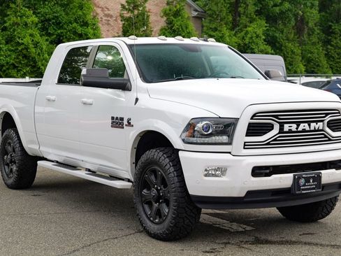 Used 2018 RAM 2500 Laramie w/ Sport Appearance Group AWD/4WD image 9