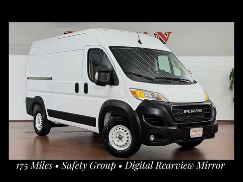 Used 2024 RAM ProMaster 2500 w/ Safety Group FWD image 1