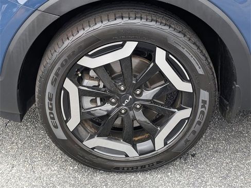 Used 2023 Kia Telluride S image 13