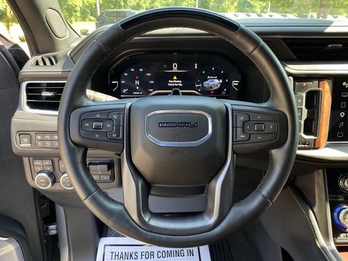 Used 2024 GMC Yukon Denali Ultimate AWD/4WD image 13