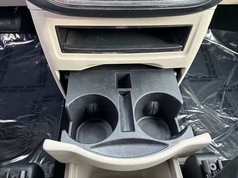 Used 2017 Dodge Grand Caravan SE w/ Power Window Group image 30