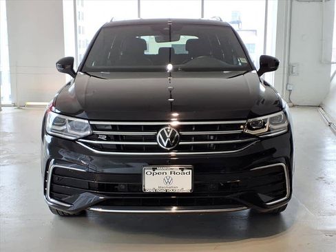 Used 2022 Volkswagen Tiguan SEL R-Line image 2