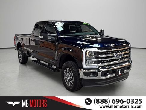 Used 2025 Ford F350 Lariat w/ Camper Package AWD/4WD image 6