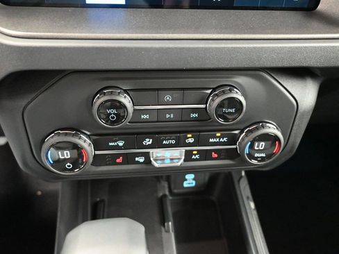 New 2025 Ford Bronco Big Bend image 3