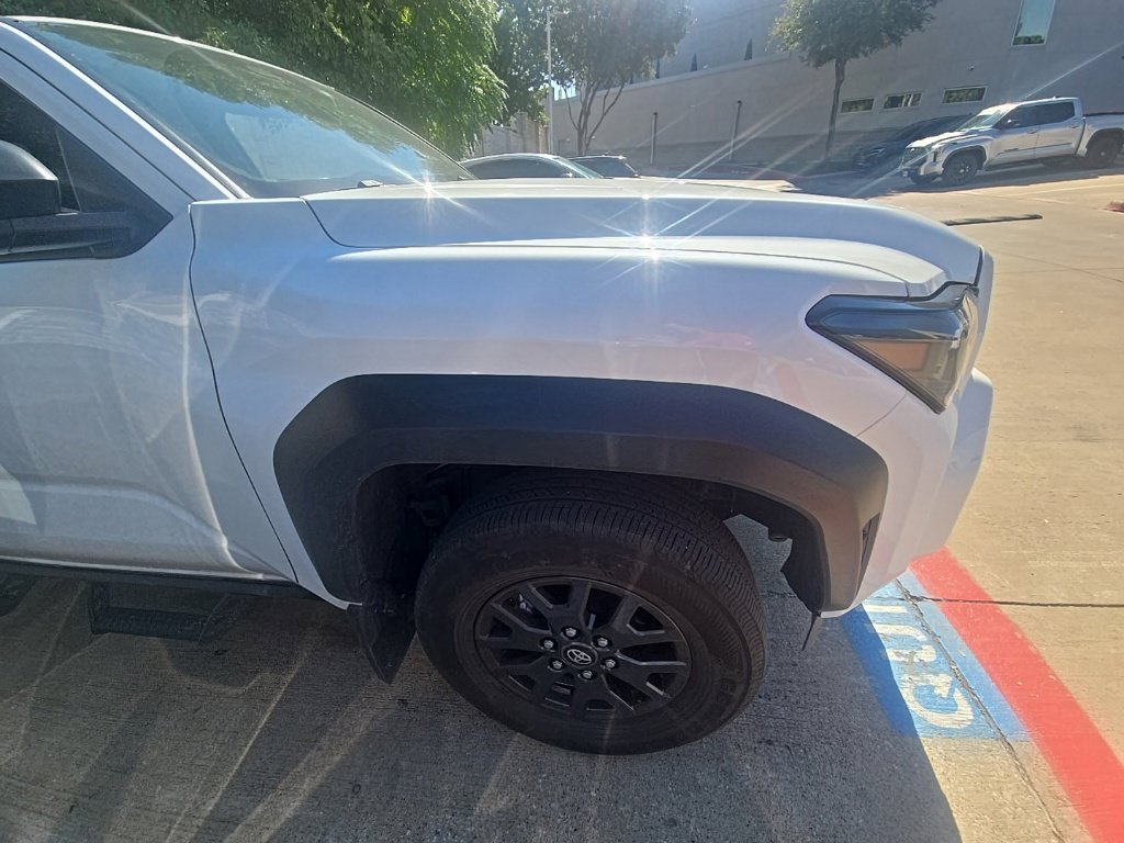 Certified 2025 Toyota 4Runner SR5 AWD/4WD image 14