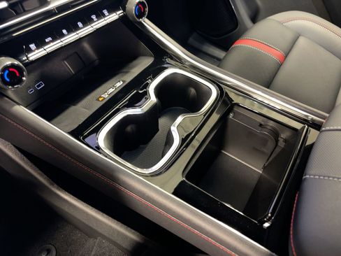 New 2026 Chevrolet Traverse RS image 27