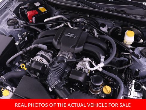 Used 2025 Toyota GR86 Premium w/ ALL Weather Mat Package (TMS) RWD image 16