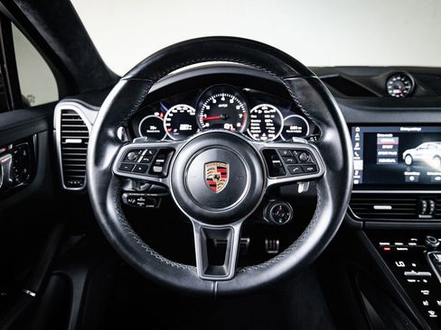 Certified 2021 Porsche Cayenne GTS AWD/4WD image 23
