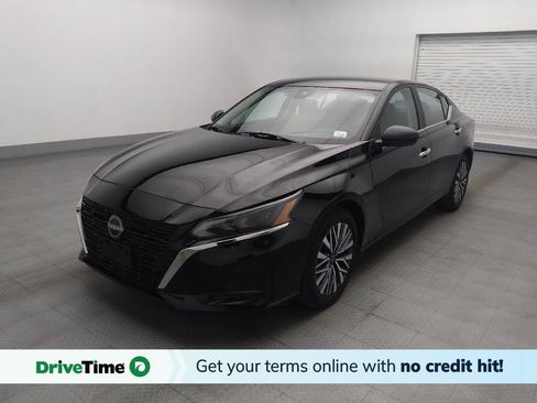 Used 2025 Nissan Altima 2.5 SV FWD image 1
