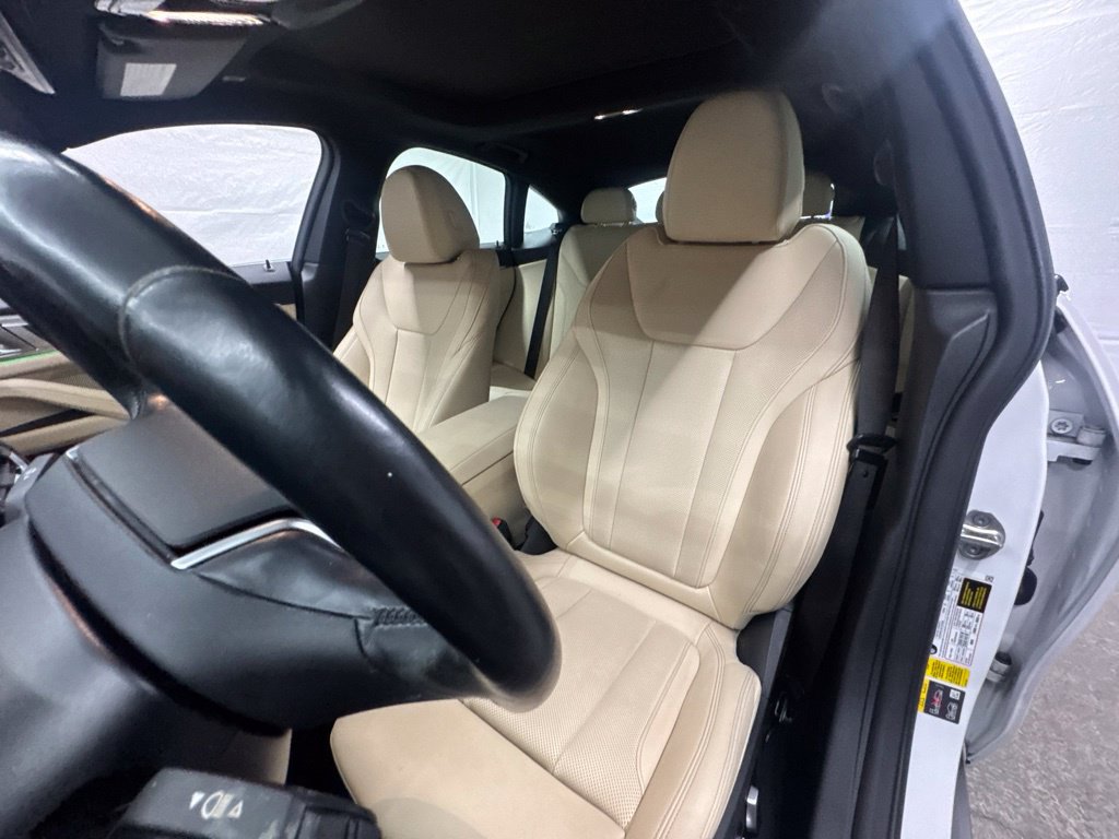 Used 2023 BMW i4 eDrive35 w/ Premium Package RWD image 11