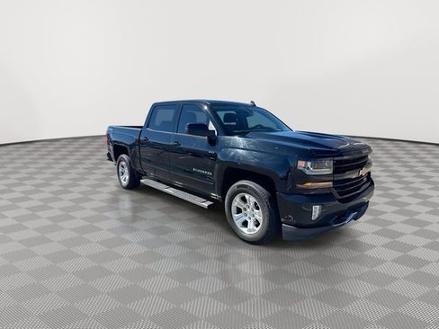 Used 2018 Chevrolet Silverado 1500 LT w/ All Star Edition image 2