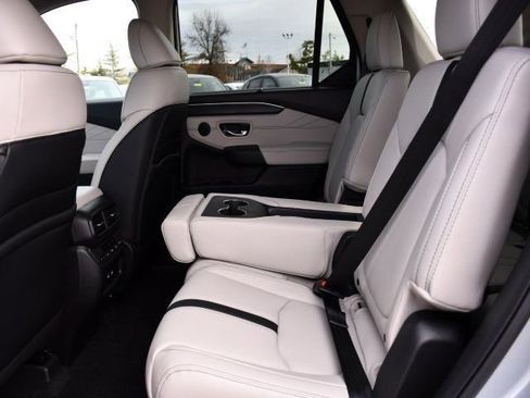 New 2026 Honda Pilot Touring image 19