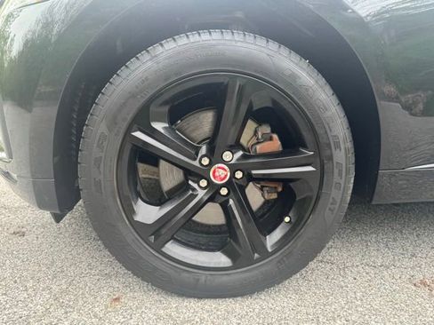 Used 2018 Jaguar F-PACE R-Sport AWD/4WD image 2