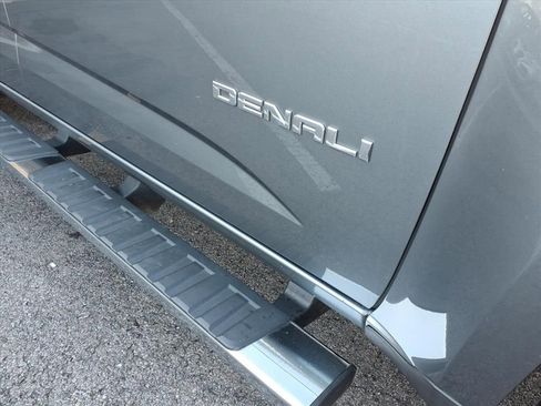 Used 2019 GMC Canyon Denali image 10