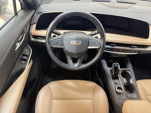 Certified 2025 Cadillac XT4 Premium Luxury FWD image 4