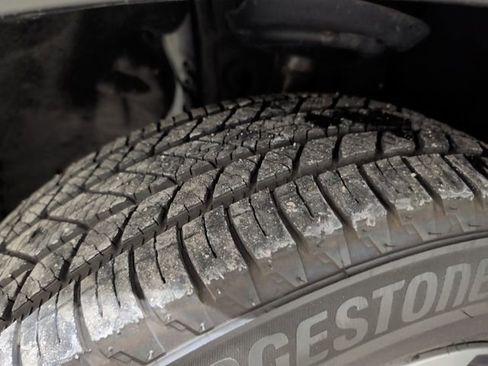 Used 2021 Toyota Highlander XLE image 42