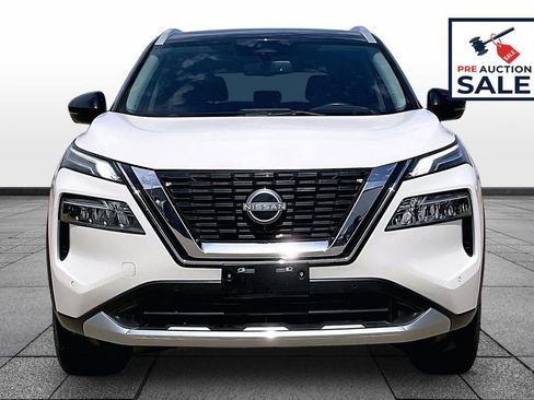 Used 2023 Nissan Rogue Platinum AWD/4WD image 3