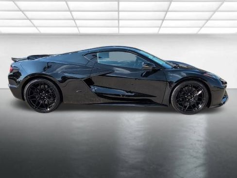 Used 2023 Chevrolet Corvette Z06 image 29