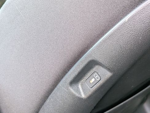 Used 2025 Hyundai Santa Fe SE FWD image 16