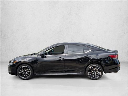 Certified 2025 Nissan Sentra SR w/ SR Premium Package FWD image 9
