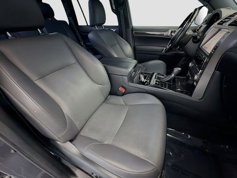 Used 2021 Lexus GX 460 Premium w/ Premium Package image 16
