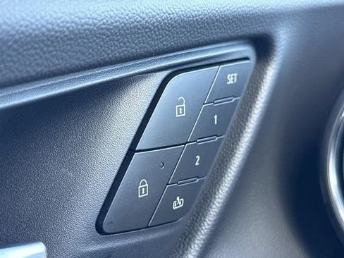 Used 2026 Chevrolet Equinox ACTIV w/ Convenience Package III FWD image 28