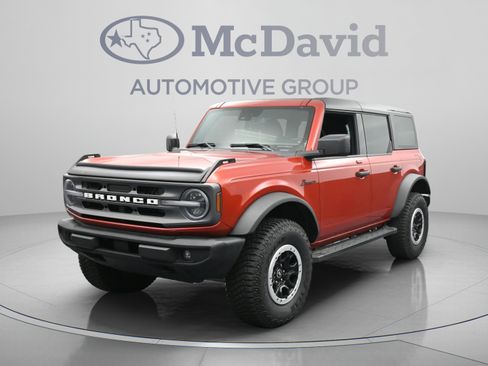Used 2023 Ford Bronco Big Bend w/ Sasquatch Package AWD/4WD image 4