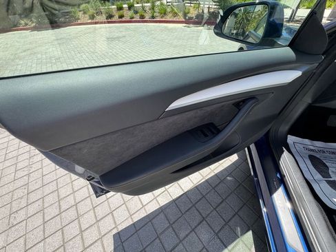 Used 2022 Tesla Model 3 Long Range image 38