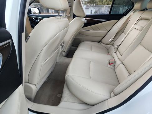 Used 2019 INFINITI Q50 Luxe w/ Essential Package (3.0T Luxe) image 20