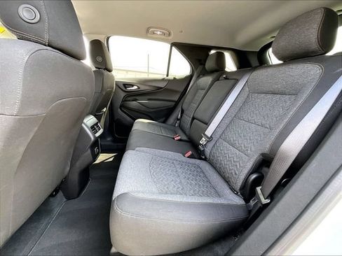 Used 2024 Chevrolet Equinox LT FWD image 15