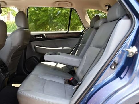 Used 2019 Subaru Outback 2.5i Limited w/ Popular Package #2 AWD/4WD image 14