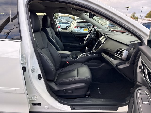 Used 2025 Subaru Outback Touring AWD/4WD image 9