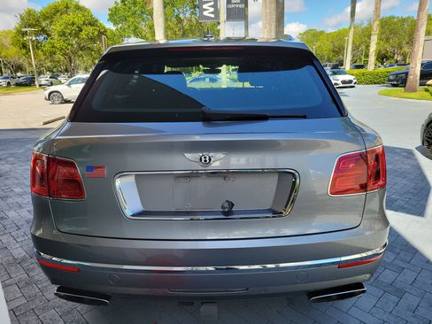 Used 2018 Bentley Bentayga Activity AWD/4WD image 5