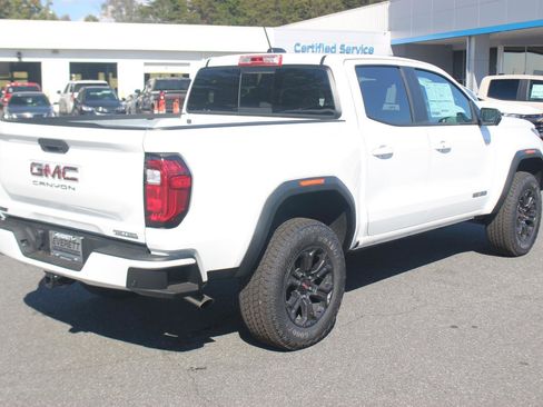 New 2025 GMC Canyon Elevation w/ Convenience Package image 7