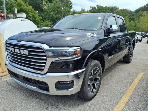Used 2025 RAM 1500 Laramie AWD/4WD image 1