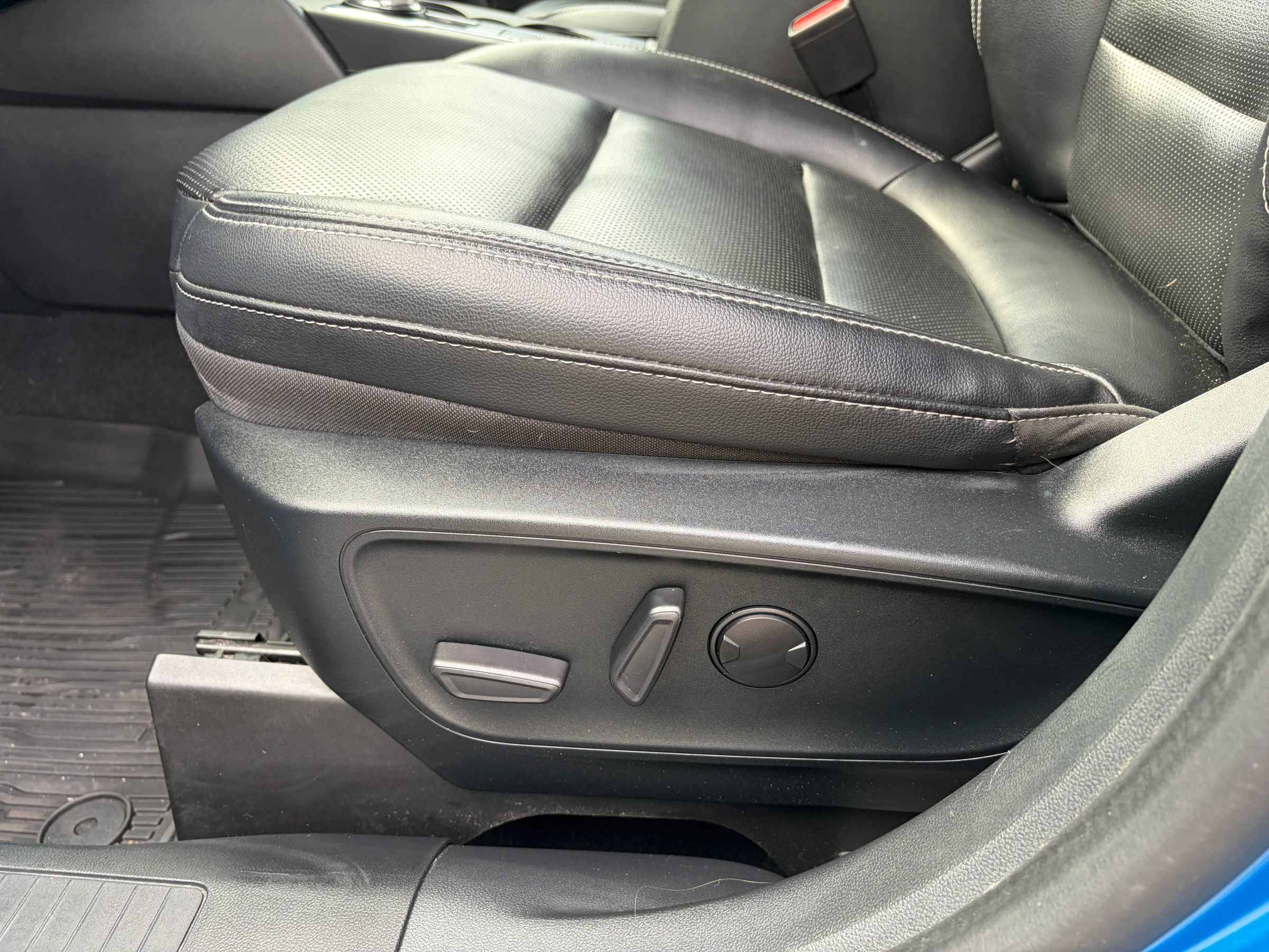 Used 2021 Ford Escape SEL w/ Technology Package AWD/4WD image 16