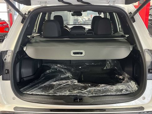 Used 2025 Subaru Forester Touring w/ Protection Package AWD/4WD image 28