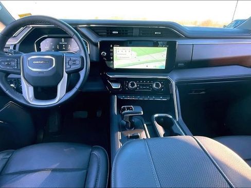 Used 2024 GMC Sierra 1500 Denali w/ Technology Package image 8