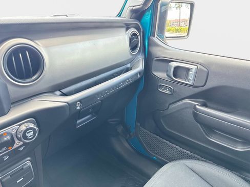 Used 2020 Jeep Wrangler Unlimited Sport S AWD/4WD image 21