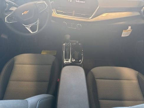 New 2026 Chevrolet Trax LT w/ Driver Confidence Package image 32