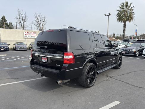 Used 2017 Ford Expedition Limited image 3