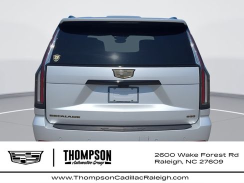 New 2026 Cadillac Escalade Platinum Sport AWD/4WD image 4