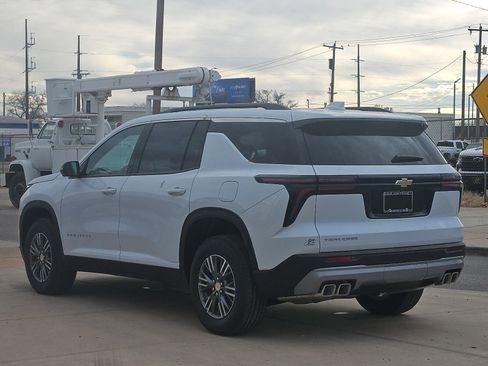 New 2026 Chevrolet Traverse LT w/ Driver Confidence Package image 3