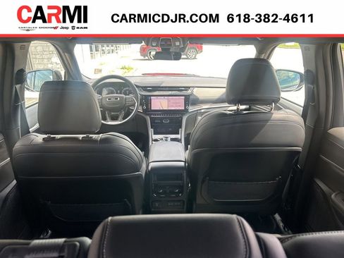 New 2026 Jeep Grand Cherokee Altitude AWD/4WD image 34