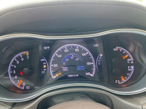 Used 2017 Jeep Grand Cherokee Overland image 18