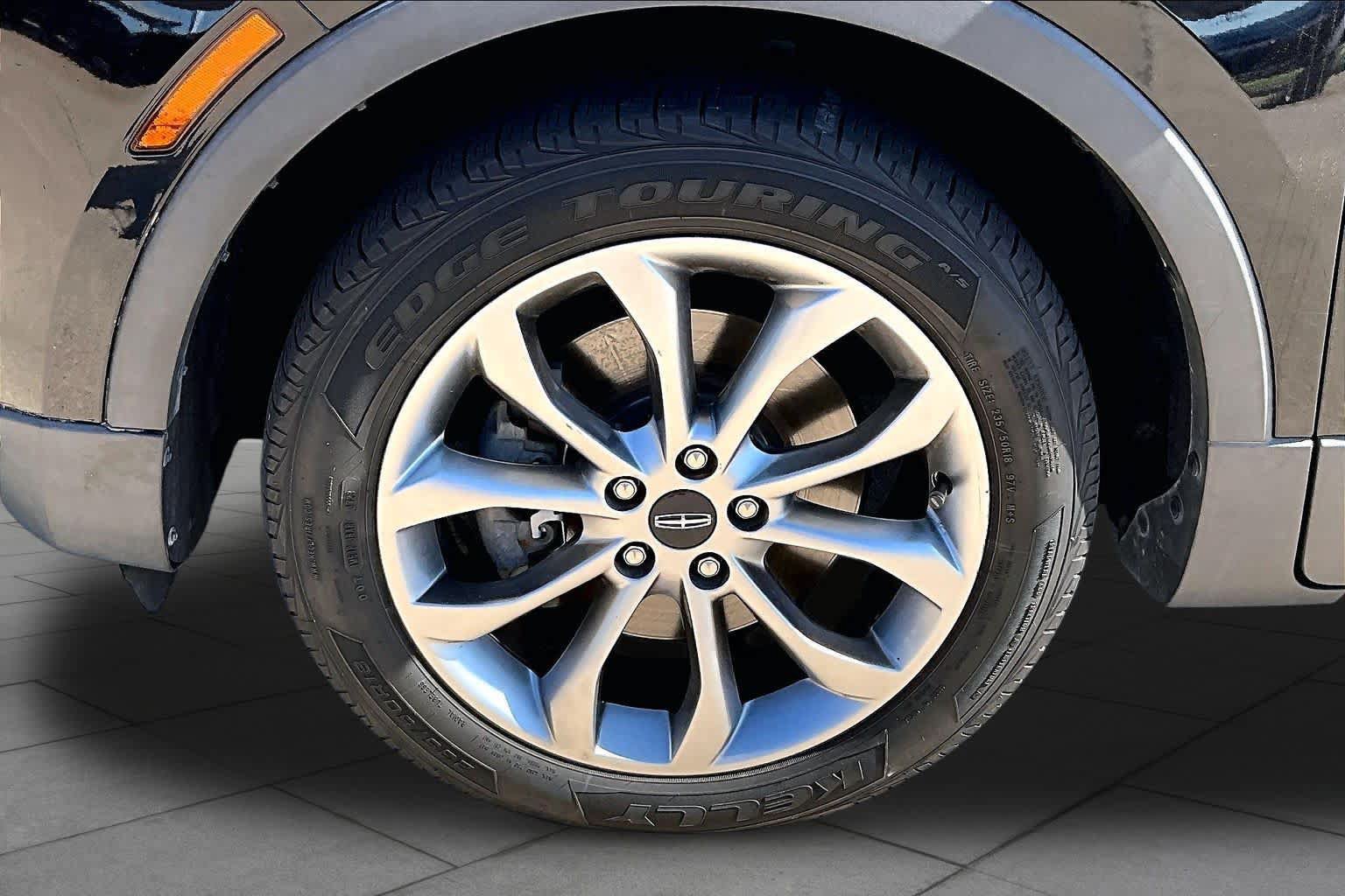 Used 2019 Lincoln MKC Select w/ Select Plus Package FWD image 8