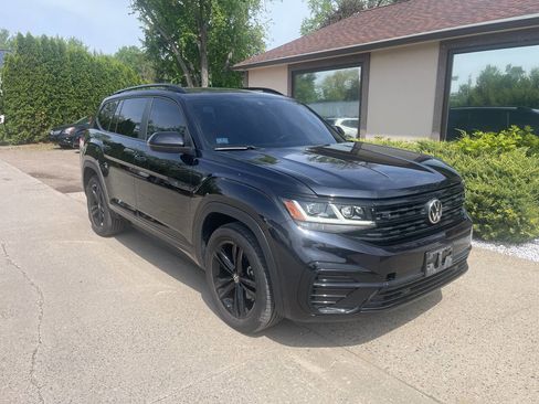 Used 2023 Volkswagen Atlas SEL R-Line AWD/4WD image 1
