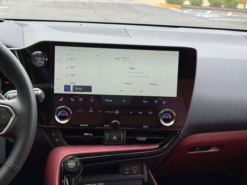 Used 2024 Lexus NX 350h AWD w/ Vision Package image 10