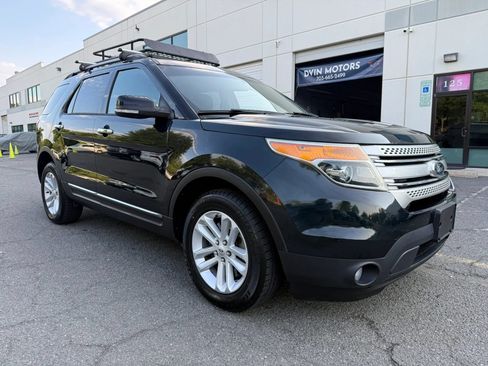 Used 2014 Ford Explorer XLT AWD/4WD image 2