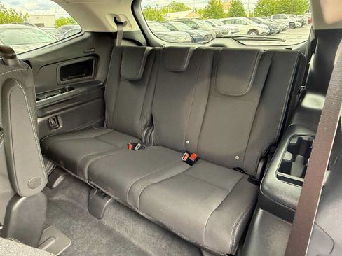 Certified 2025 Subaru Ascent Premium AWD/4WD image 18